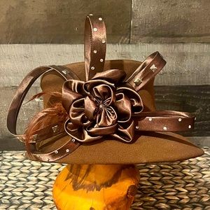 👒 Lisa Rene Church / Kentucky Derby Fancy Hat